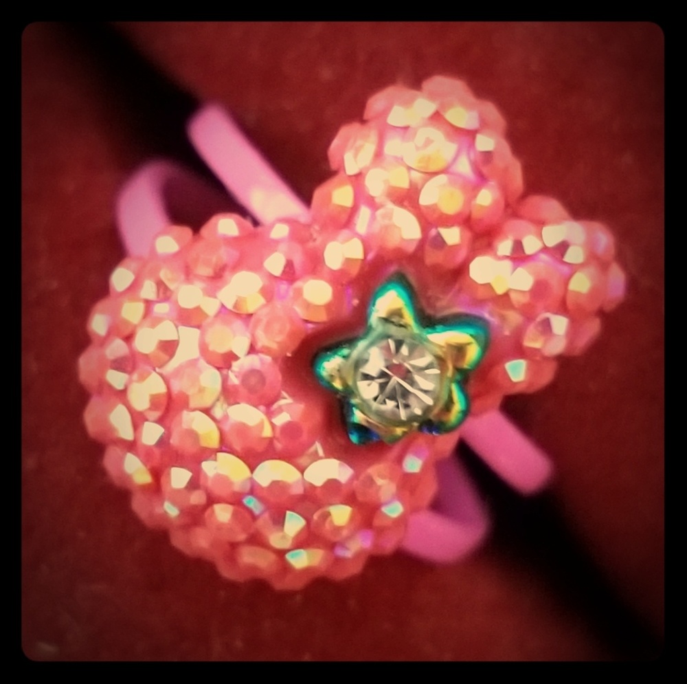 Bunny ring